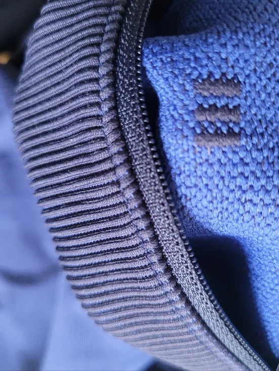 Lululemon Ready To Run Tight Pinpoint - Picture 9 of 9